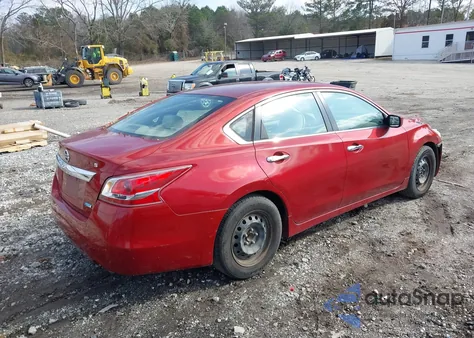 2013 Nissan Altima 2.5 S z USA, uszkodzony, nr VIN 1N4AL3AP3DC118322